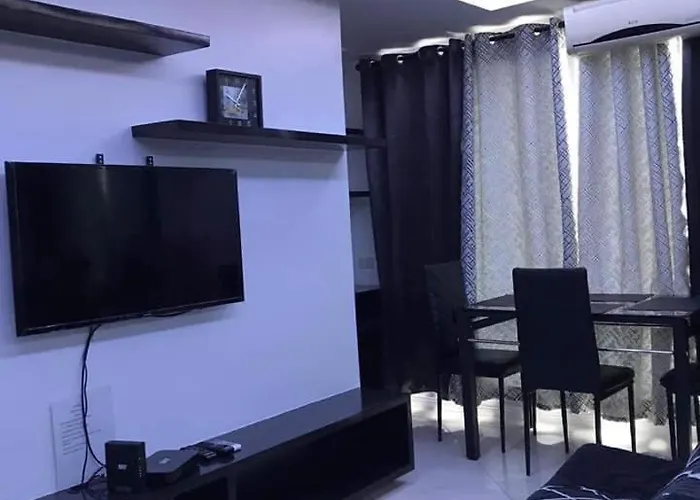 Skyview At Birch Tower 5* Manila